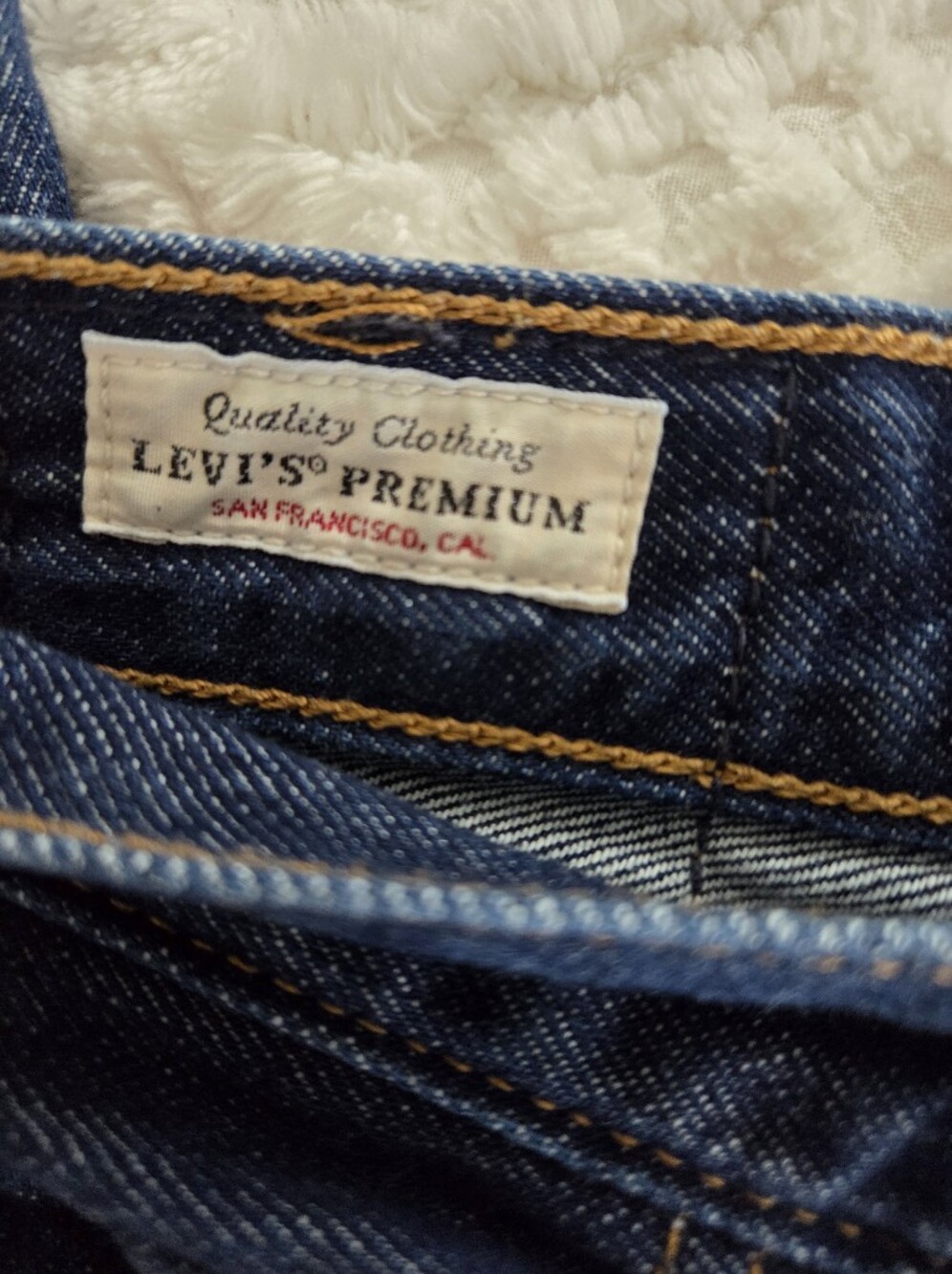 Levi's Women's Ribcage Wide Leg Dark Blue Jeans Size 30 W 34 Inseam - Picture 5 of 7